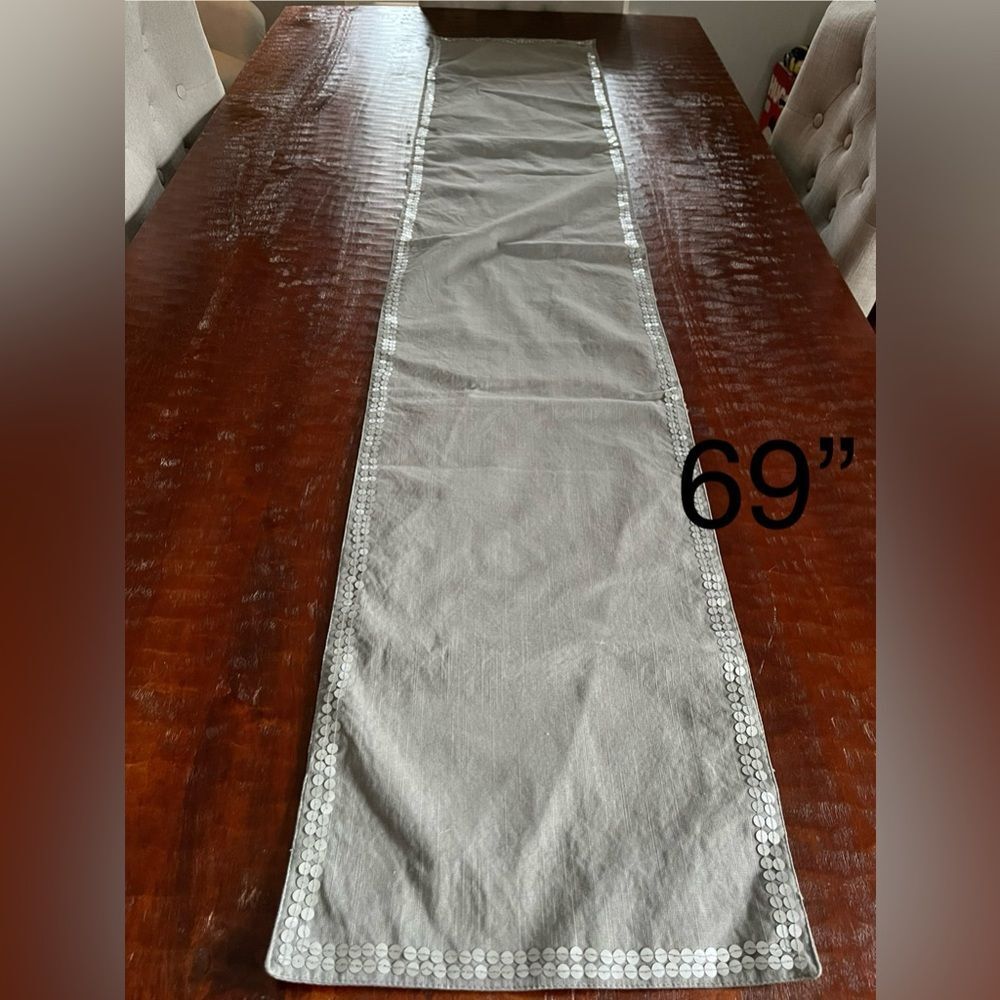 Table runner grey & silver sequins - Picture 4 of 5